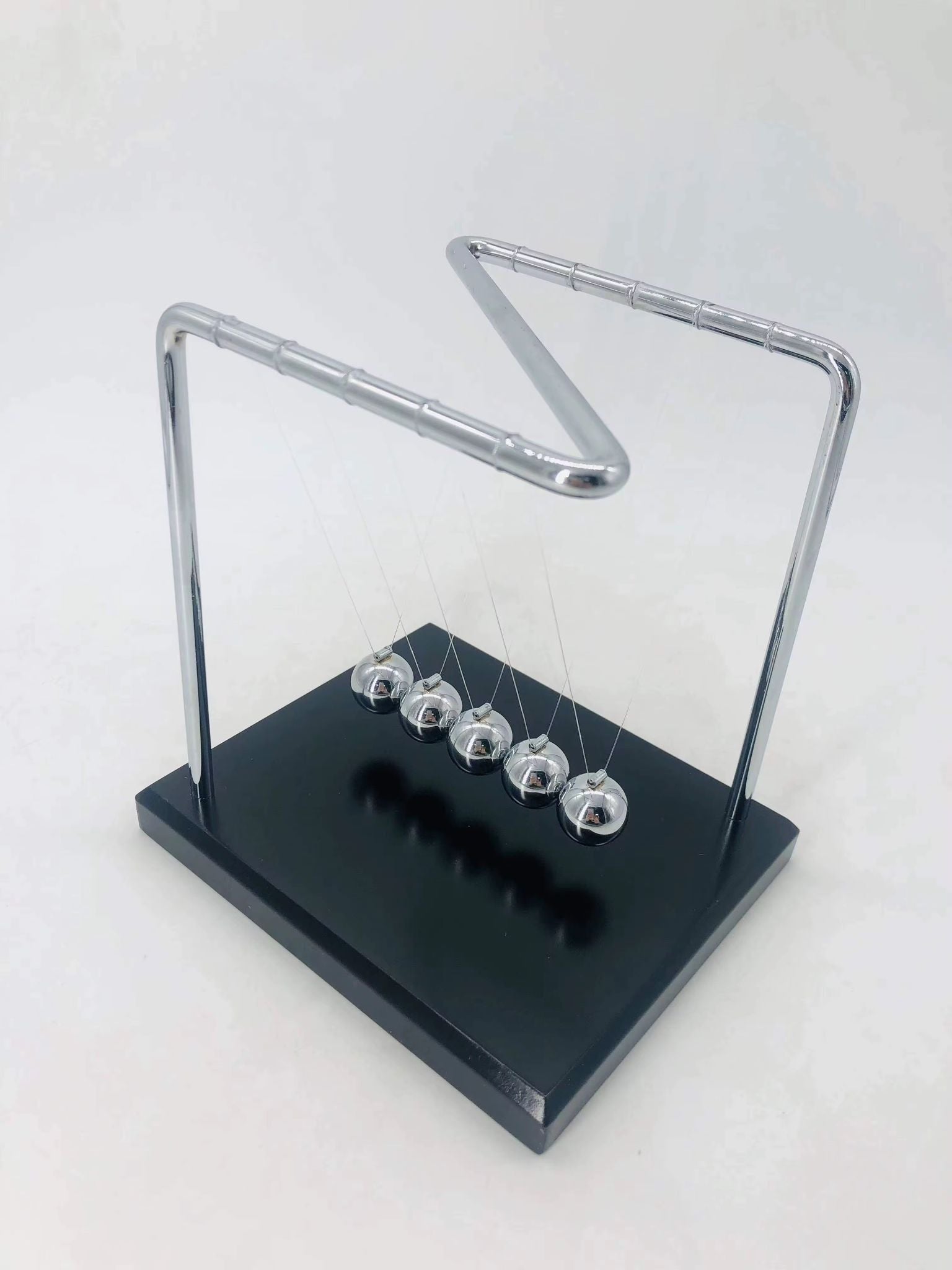 Pendulo de Newton de 5 Bolas - ALTOQUE