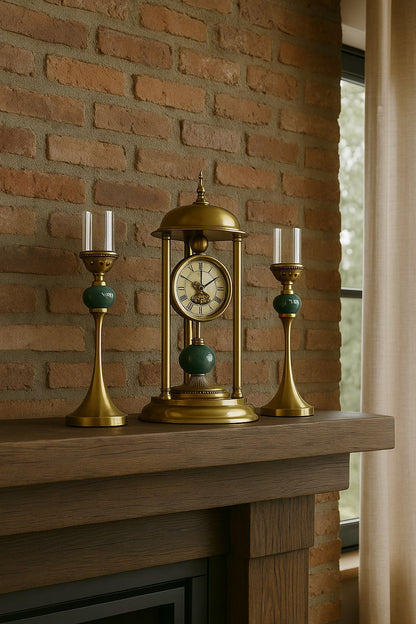 Reloj de Mesa con Soporte y 2 Candelabros en Color Dorado - ALTOQUE