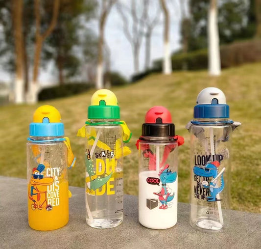 Botella Infantil con Correa Diseño Dinosaurios 650ml - ALTOQUE