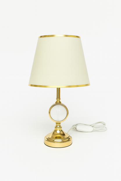 Lámpara de Mesa Dorada con Esfera Decorativa