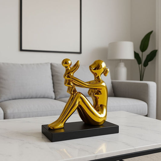 Escultura Decorativa Figura De Madre E Hijo En Color Dorado - ALTOQUE